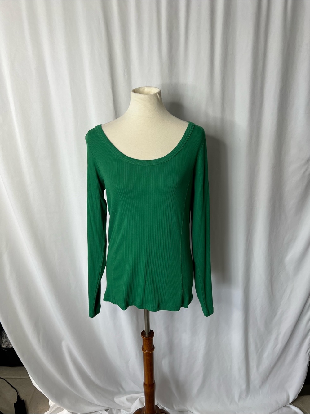 Anthropologie Saturday Sunday Ribbed Green Top – Size Large NWT 💚